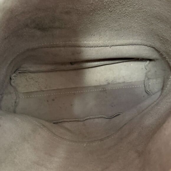 Fashionable Local + Global Leather Beige Tote Bag - Picture 6 of 11